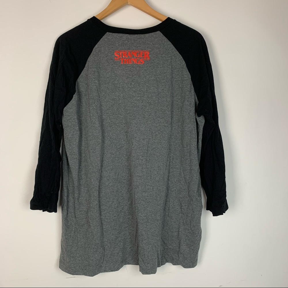 Stranger Things “Friends Don’t Lie” Loot crate T - Picture 3 of 4